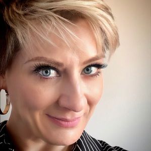 Meet your Posher, Letitia